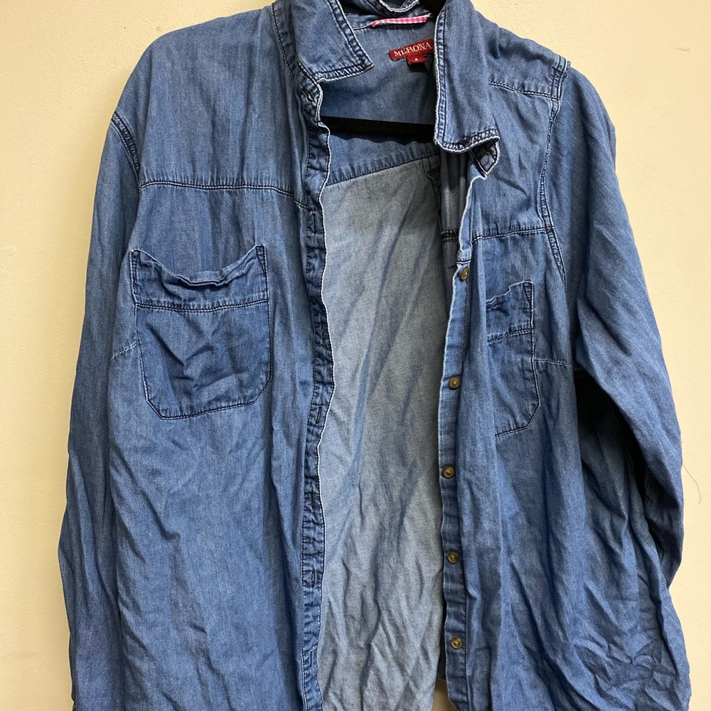 Chambray buttondown